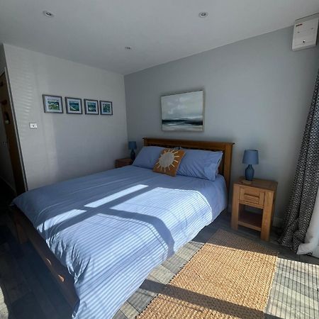 Entire Guest Suite In Four Mile Bridge, Rhoscolyn Valley Ngoại thất bức ảnh