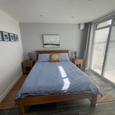 Entire Guest Suite In Four Mile Bridge, Rhoscolyn Valley Ngoại thất bức ảnh